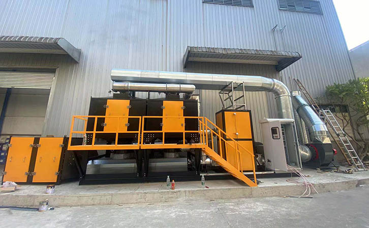 固化廢氣治理工程(干式過(guò)濾器+活性炭吸附濃縮+催化燃燒法）